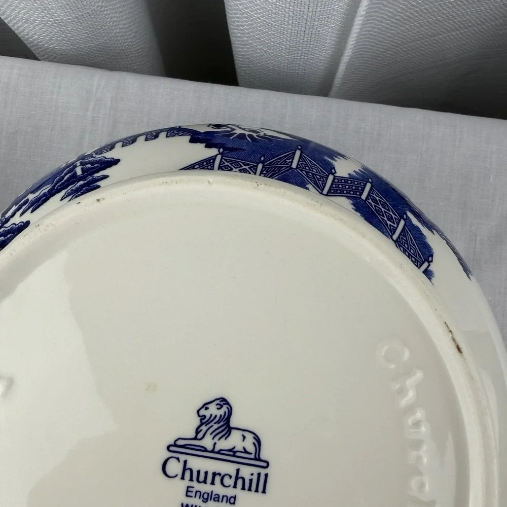 CHURCHILL Blue Willow Vegetable Soup Large Server Dish Bowl Handles w/ Lid